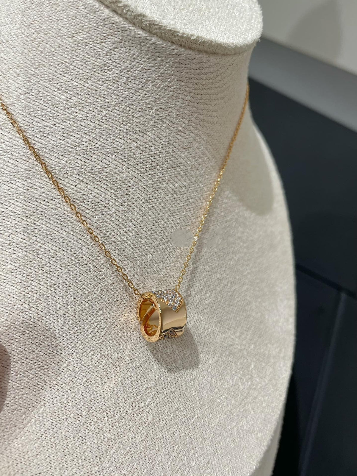 ¡®Lume Jewelry¡¯LIENS EVIDENCE DIAMOND PAVED NECKLACE