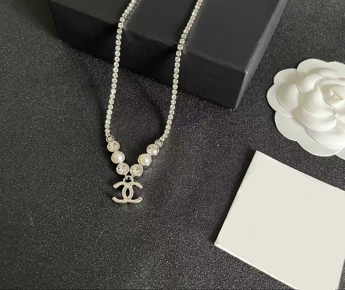 [Lume Jewelry]Double C Necklace with Pearls & Cubic Zirconia