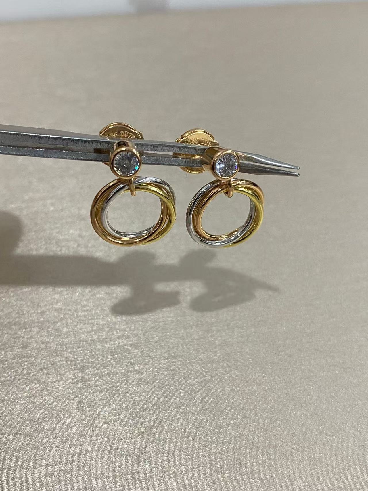 ¡®Lume Jewelry¡¯Interlocking Three‑Band Diamond Drop Earrings