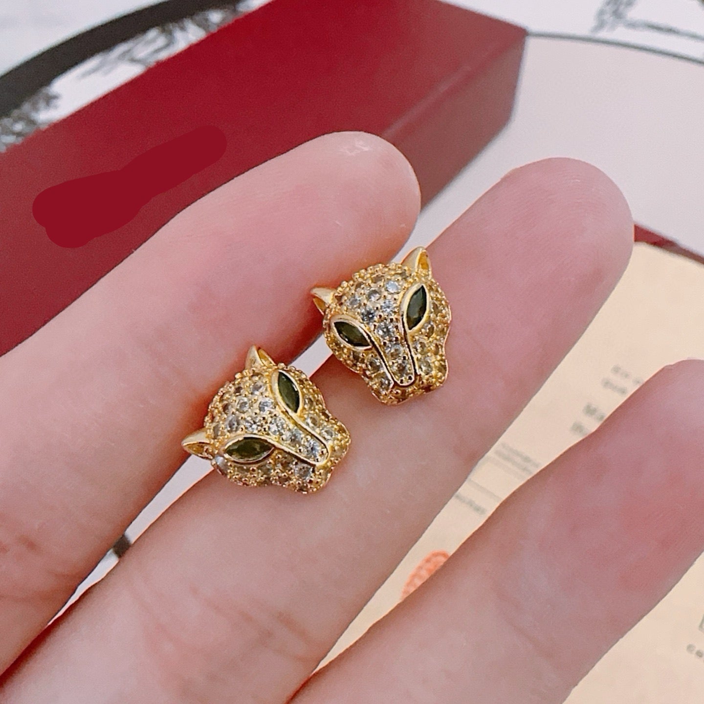 ¡®Lume Jewelry¡¯Full‑Pavé Diamond Panther‑Head Stud Earrings（副本）